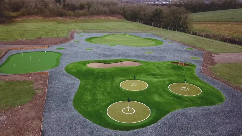 Choosing Grass for Putting Greens vs. Tee Lines vs. Chipping Areas in Charlotte